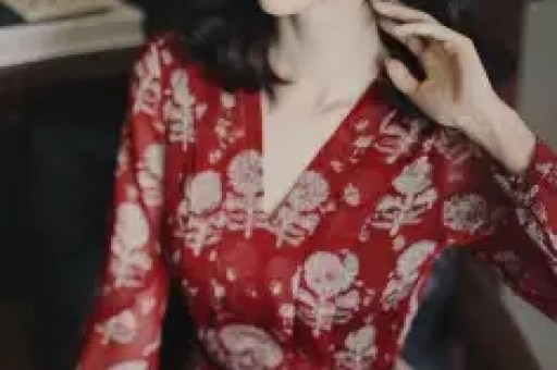 从立头部网红到立名品产业：网红直播回归卖货本质他就是卖货的